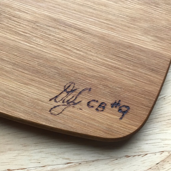 Small Bamboo artisan burned wooden board - Picture 3 of 6